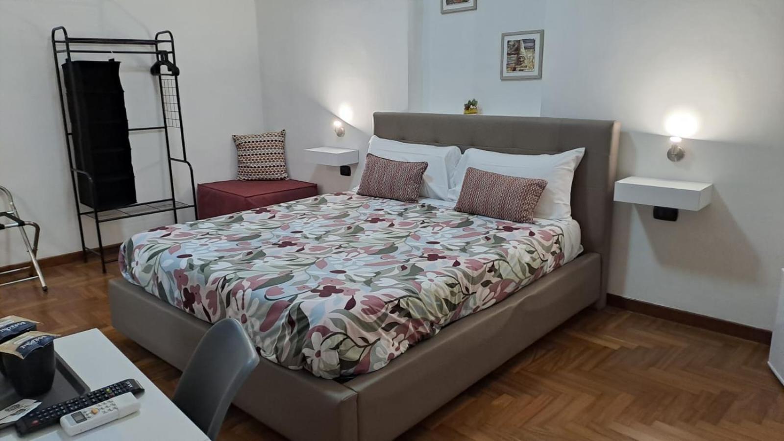 Royal Poerio Hotell Napoli Eksteriør bilde
